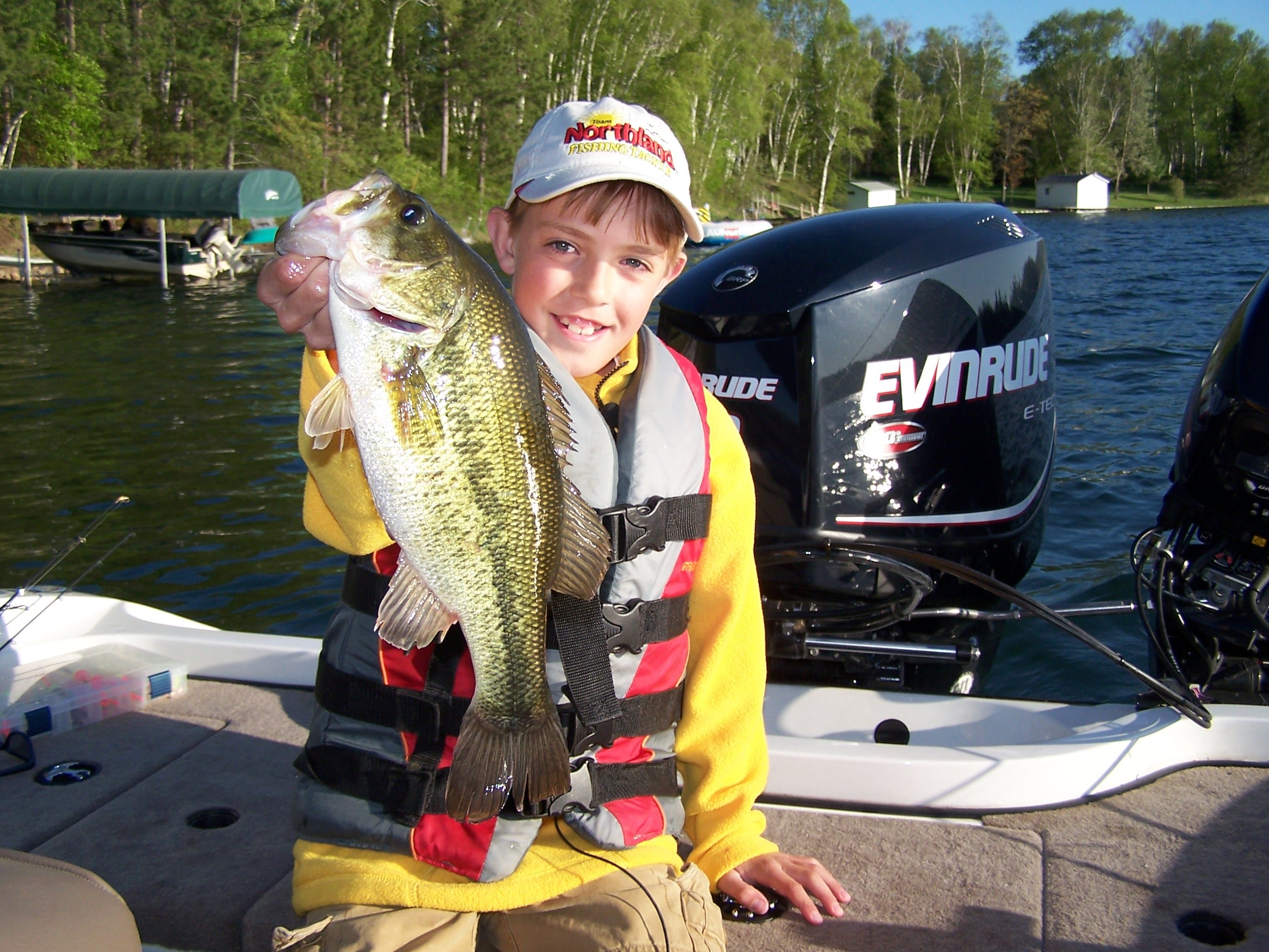 FISHING FOR BASS WITH TOPWATERS