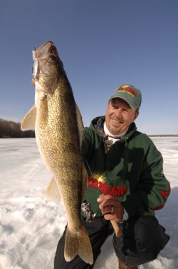 Late - Winter Walleye through the Ice - Ontario Walleye Fishing