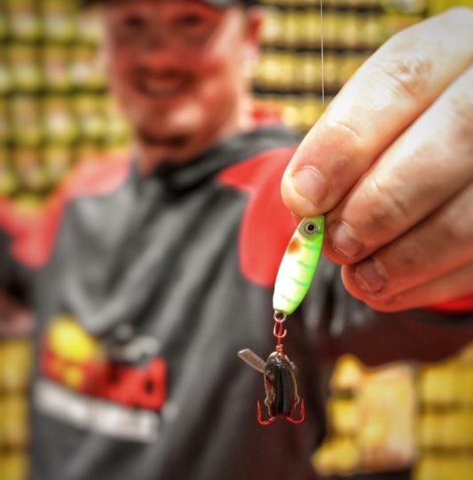 5 Essential Minnow Tricks That Every Ice Angler Should Know! 